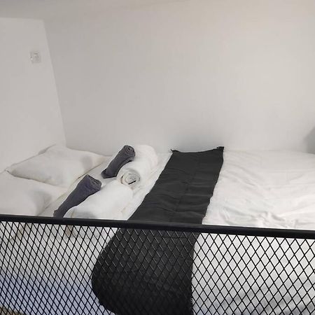 Centrally-Located Quiet Cozy Loft Apartment Beersheba エクステリア 写真